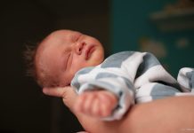 Les rhétos invités à photographier la maternité de Lobbes